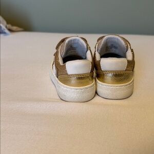 Cat & Jack toddler shoe